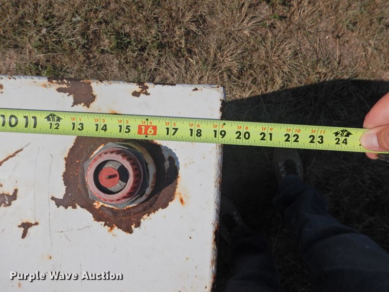 image for item JX9914 Oil tank