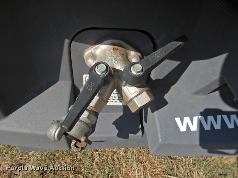 image for item JX9915 2013 Atlas Copco XAS 185CD7  air compressor