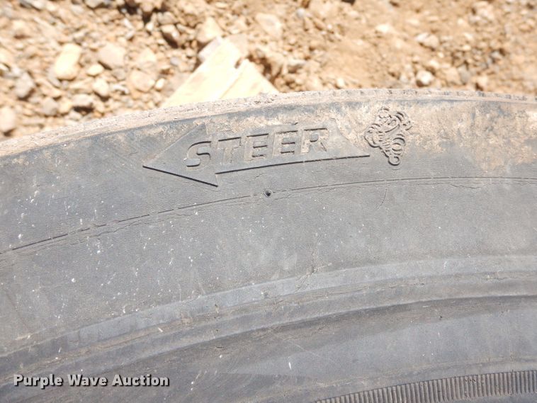 image for item KC9166 (2) Michelin X 11R22.5 tires