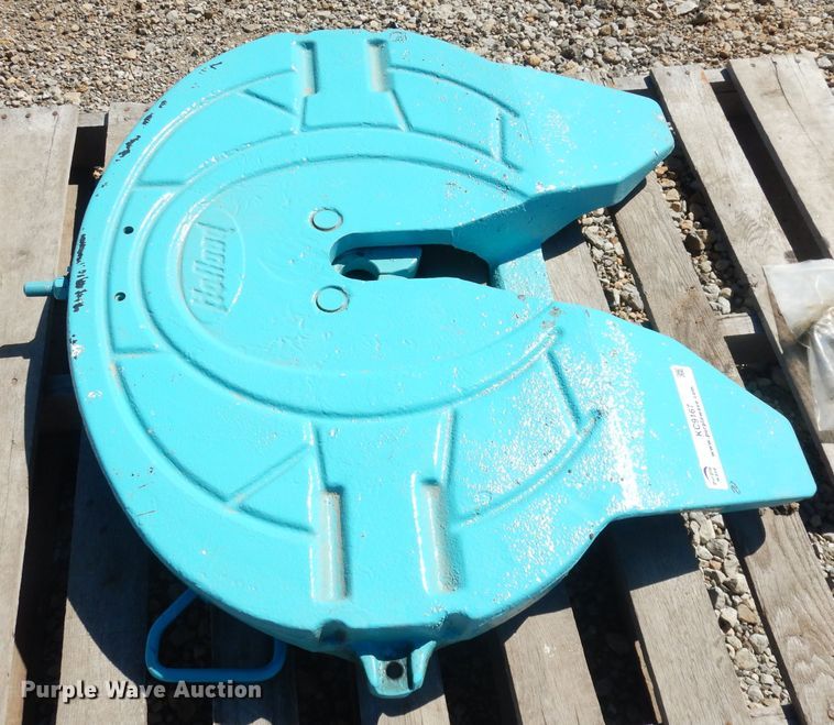 image for item KC9167 2020 Holland FW35H936XL00  fifth wheel plate