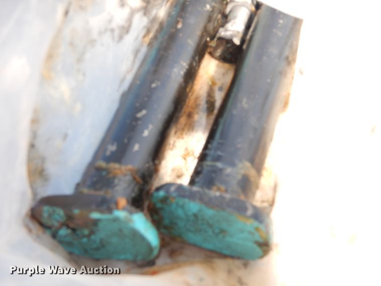 image for item KC9167 2020 Holland FW35H936XL00  fifth wheel plate