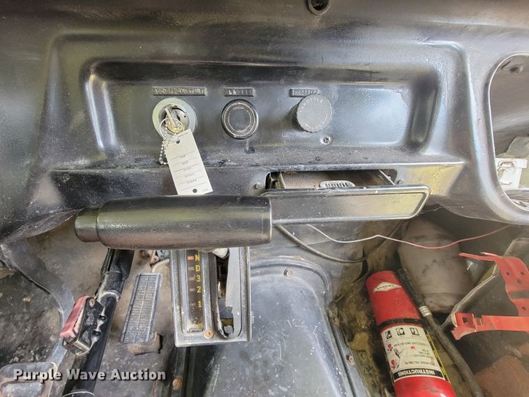 image for item KD9484 1989 Chevrolet B6P042  school bus