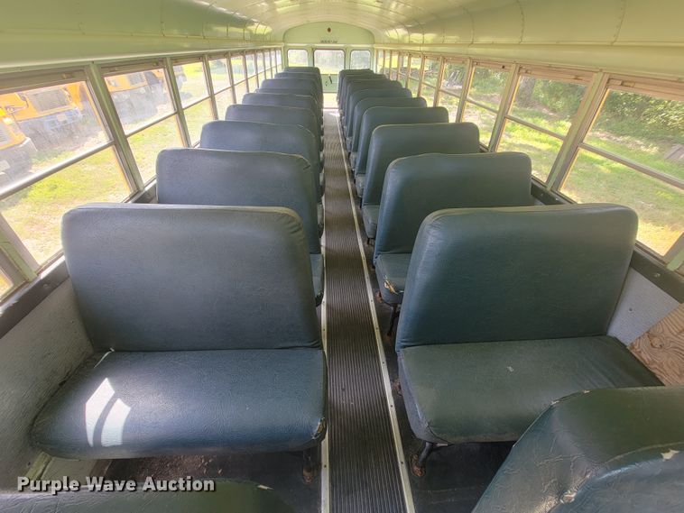 image for item KD9484 1989 Chevrolet B6P042  school bus