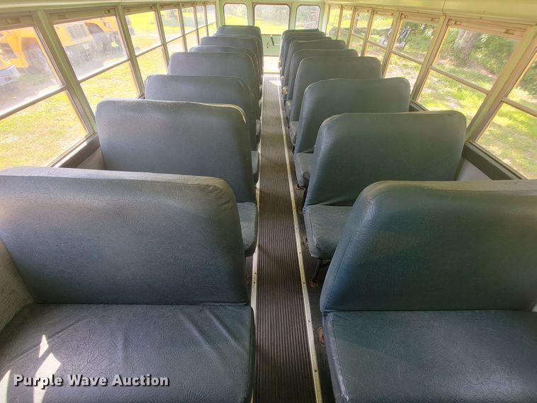 image for item KD9484 1989 Chevrolet B6P042  school bus