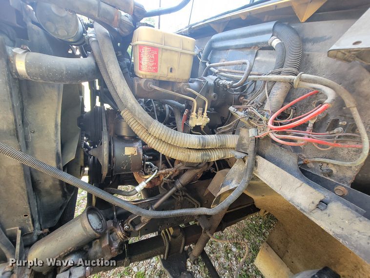 image for item KD9484 1989 Chevrolet B6P042  school bus