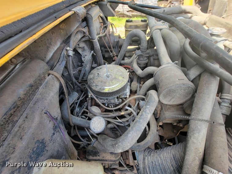 image for item KD9484 1989 Chevrolet B6P042  school bus