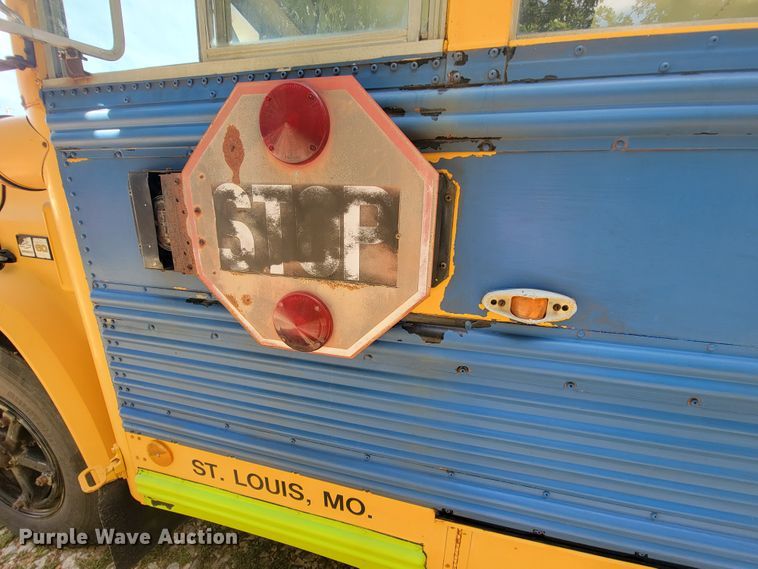 image for item KD9484 1989 Chevrolet B6P042  school bus