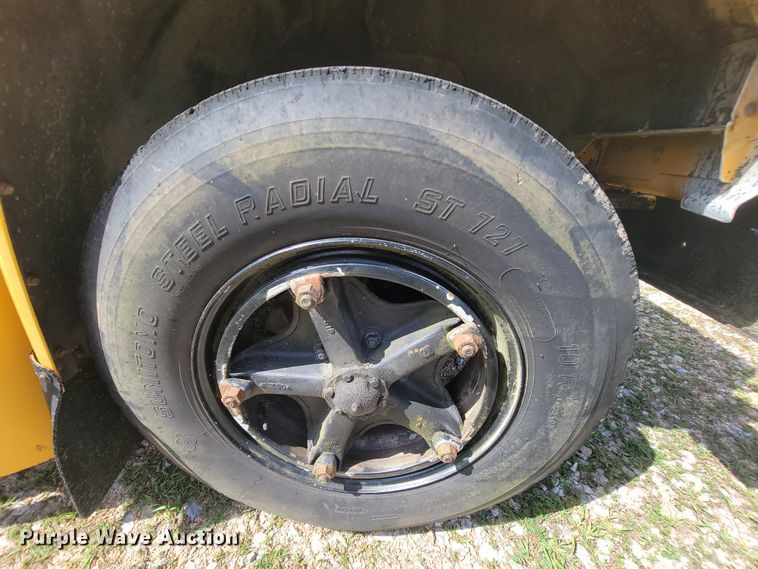 image for item KD9484 1989 Chevrolet B6P042  school bus