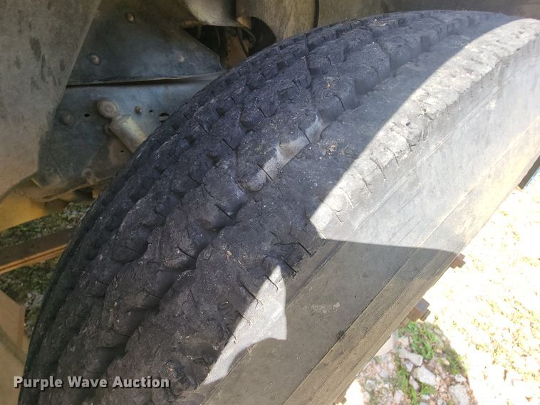 image for item KD9484 1989 Chevrolet B6P042  school bus