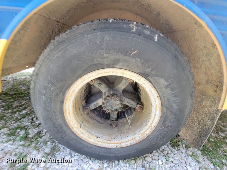 image for item KD9484 1989 Chevrolet B6P042  school bus