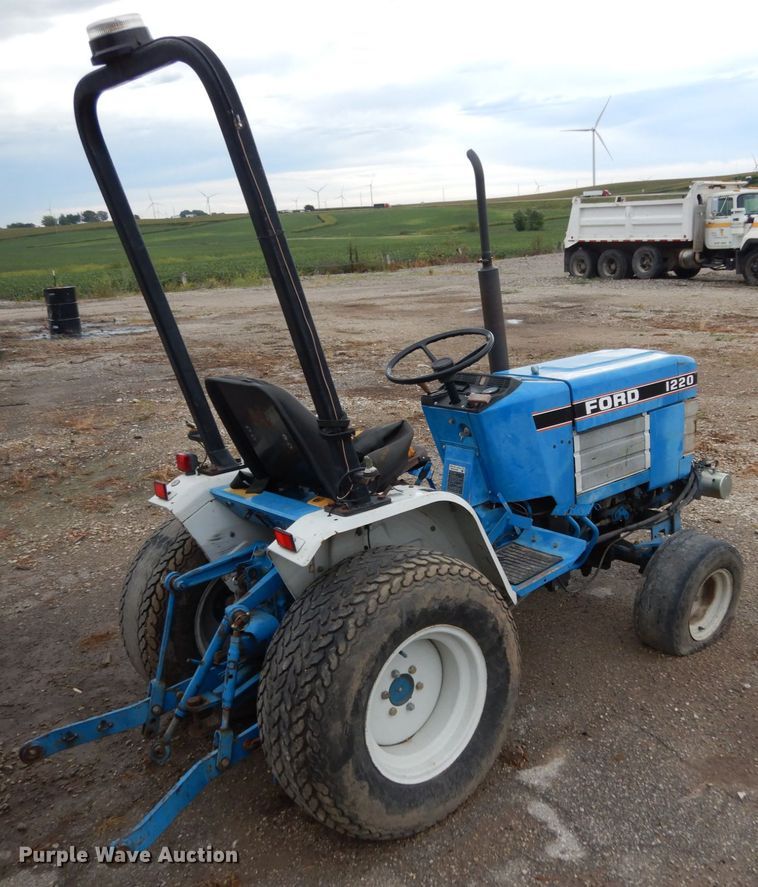image for item KI9684 Ford 1220  tractor