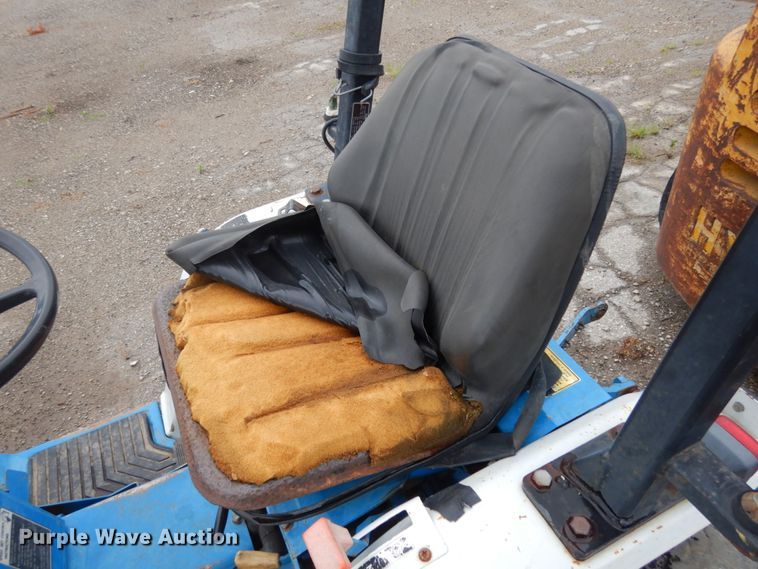 image for item KI9684 Ford 1220  tractor