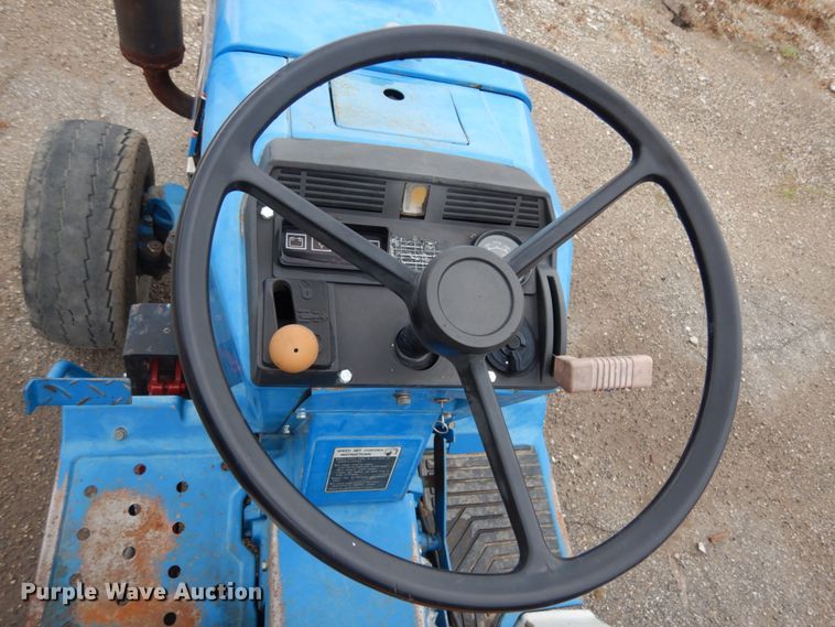 image for item KI9684 Ford 1220  tractor