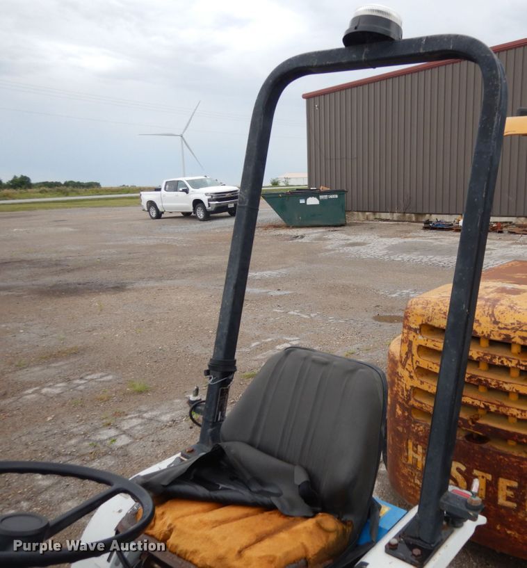 image for item KI9684 Ford 1220  tractor