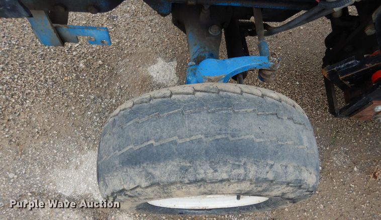 image for item KI9684 Ford 1220  tractor