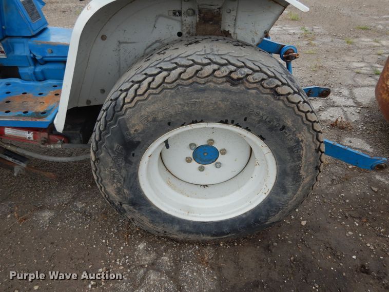 image for item KI9684 Ford 1220  tractor