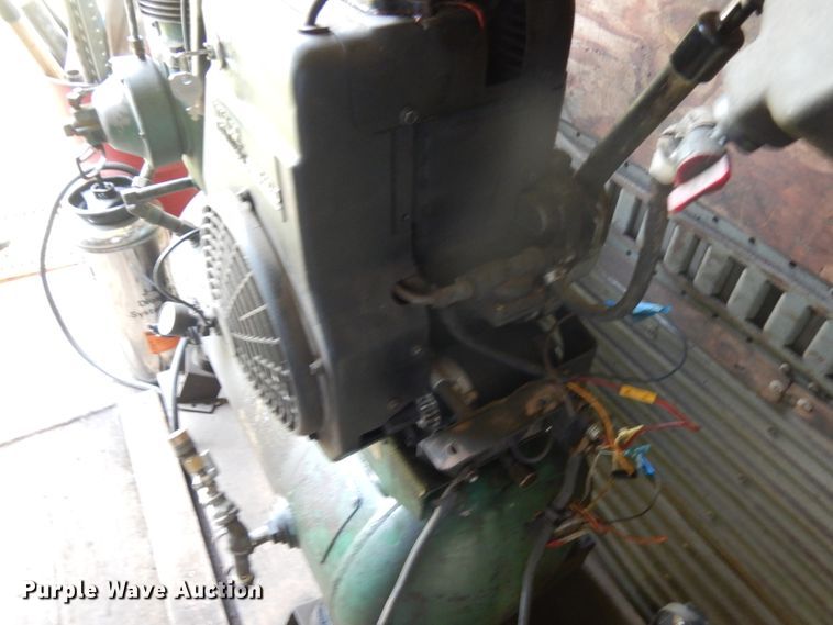 image for item KK9112 Champion  air compressor