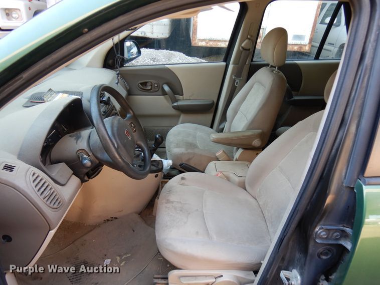 image for item KK9117 2003 Saturn Vue  SUV