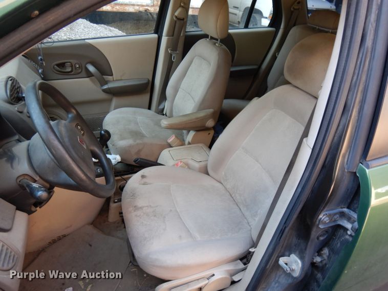 image for item KK9117 2003 Saturn Vue  SUV