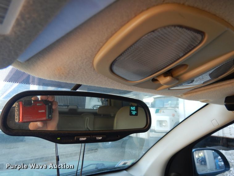 image for item KK9117 2003 Saturn Vue  SUV