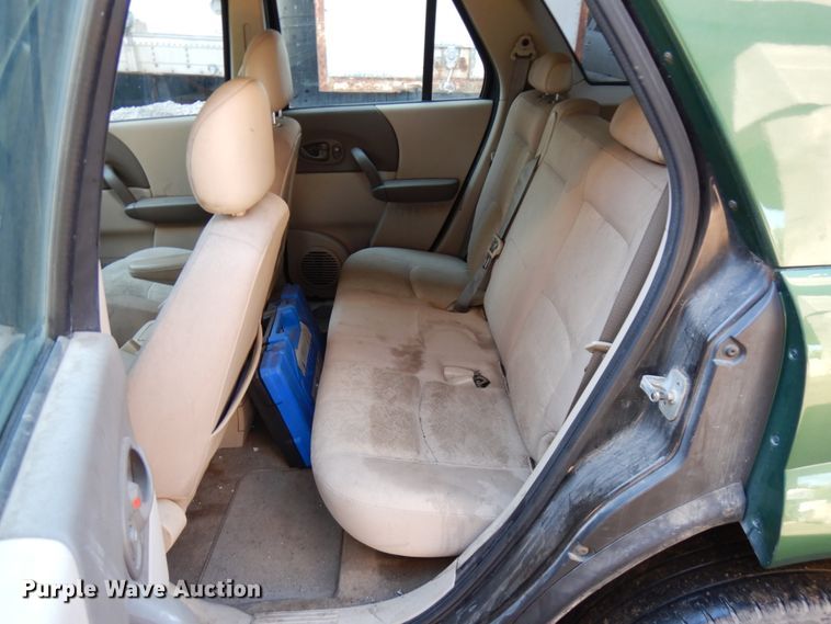 image for item KK9117 2003 Saturn Vue  SUV