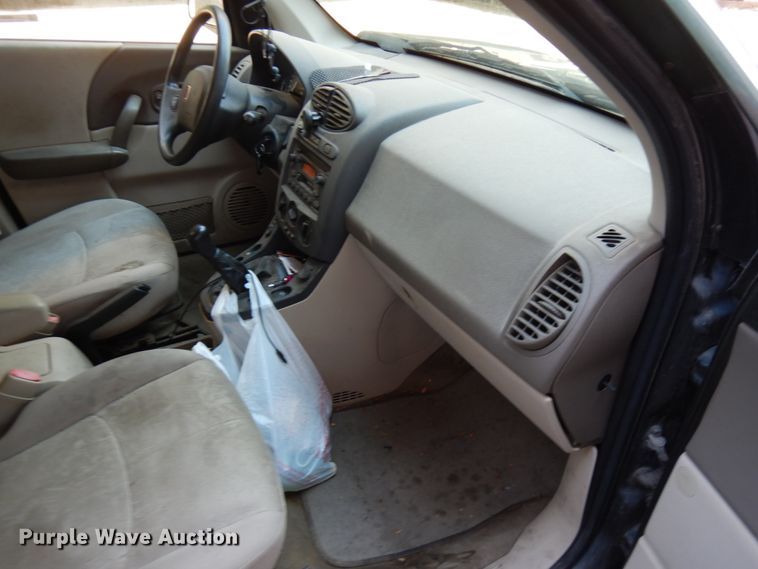 image for item KK9117 2003 Saturn Vue  SUV