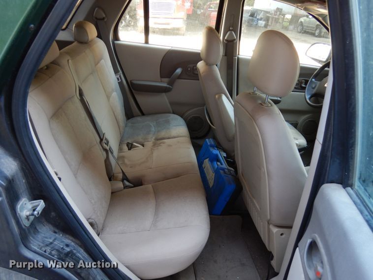 image for item KK9117 2003 Saturn Vue  SUV