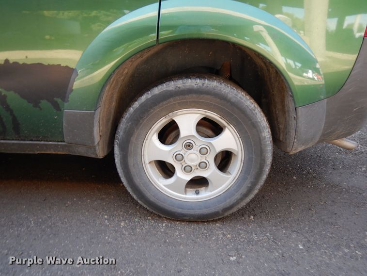 image for item KK9117 2003 Saturn Vue  SUV