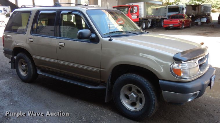 image for item KK9118 2000 Ford Explorer XLT  SUV
