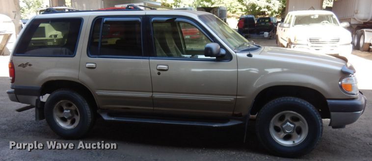 image for item KK9118 2000 Ford Explorer XLT  SUV