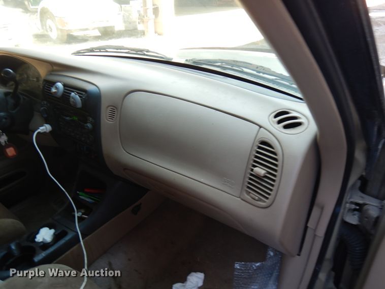 image for item KK9118 2000 Ford Explorer XLT  SUV