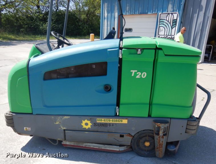 image for item KK9124 Tennant T20  sweeper