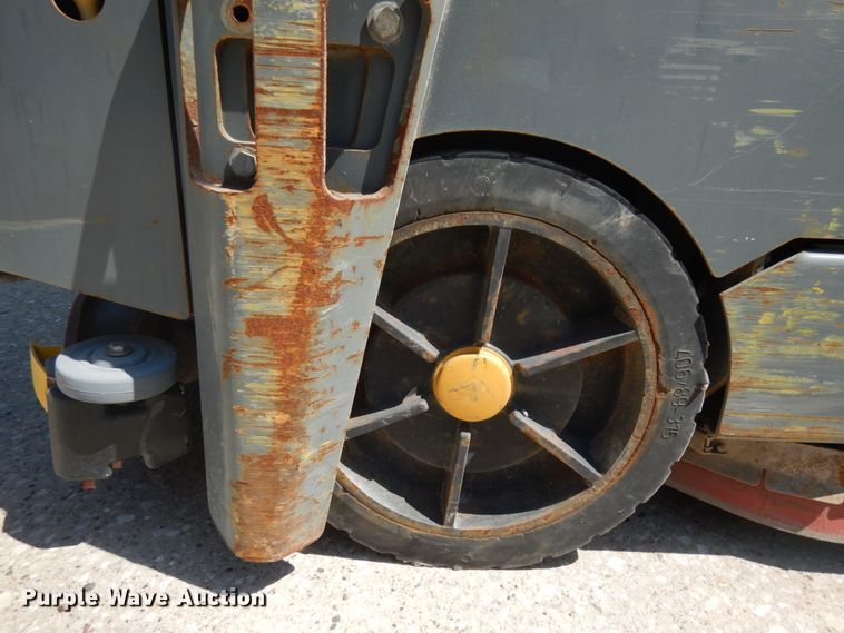 image for item KK9124 Tennant T20  sweeper