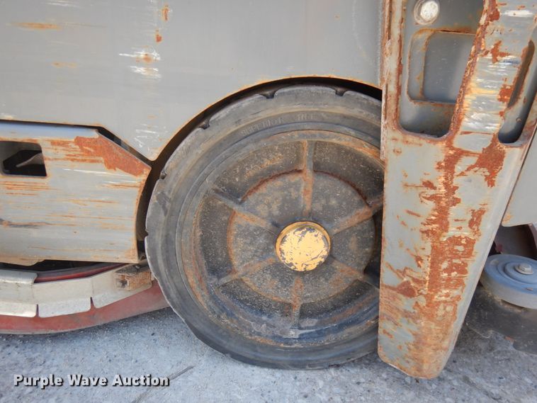 image for item KK9124 Tennant T20  sweeper