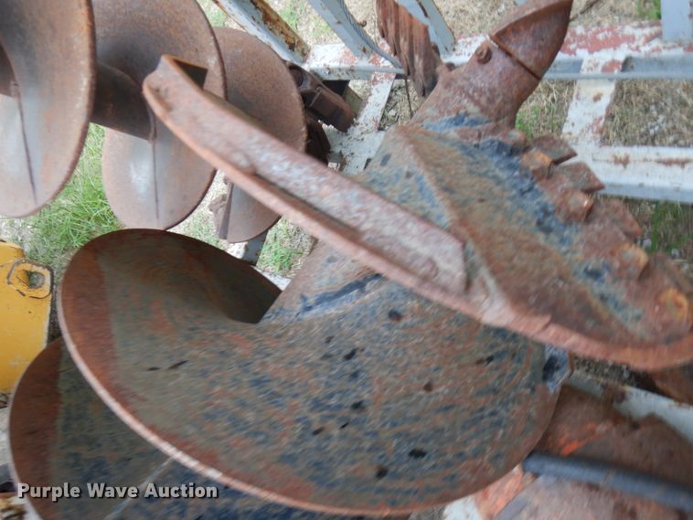 image for item KK9129 Lowe 2175XL  skid steer auger