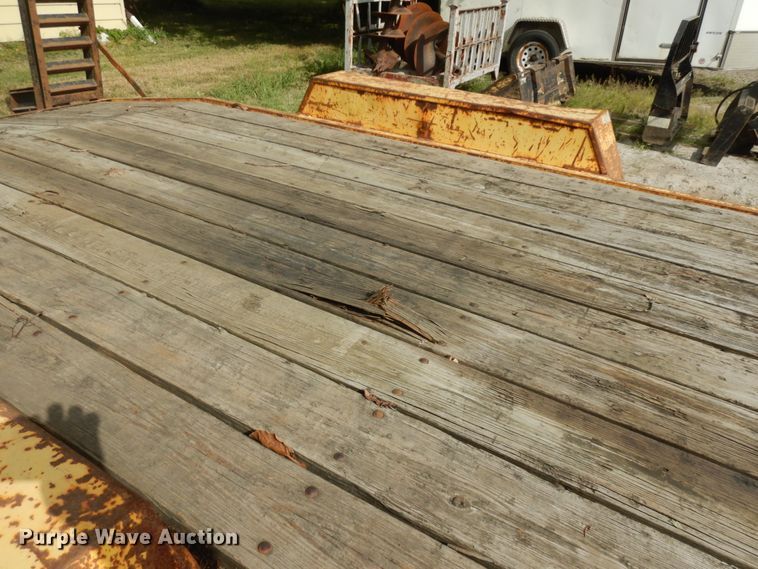 image for item KK9130 2000 Redi Haul  equipment trailer