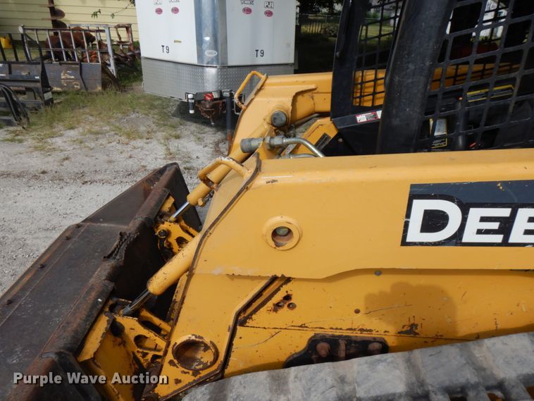 image for item KK9131 2006 John Deere CT322  tracked skid steer loader