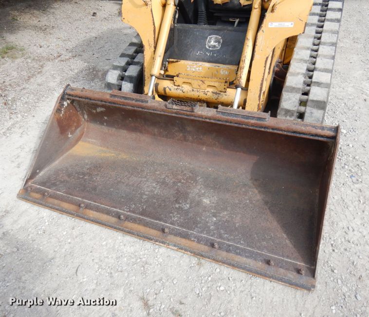 image for item KK9131 2006 John Deere CT322  tracked skid steer loader