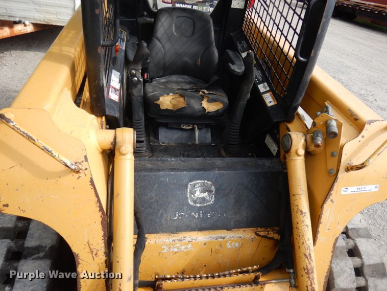 image for item KK9131 2006 John Deere CT322  tracked skid steer loader
