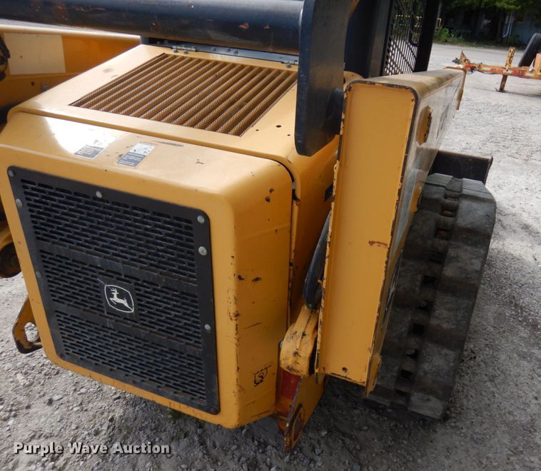 image for item KK9131 2006 John Deere CT322  tracked skid steer loader