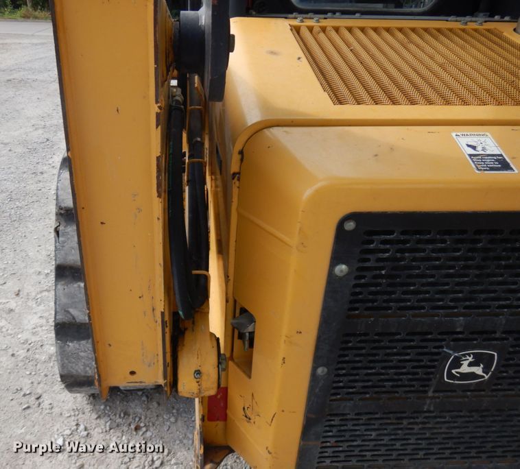 image for item KK9131 2006 John Deere CT322  tracked skid steer loader