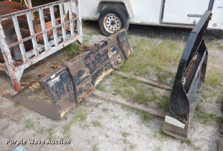 image for item KK9131 2006 John Deere CT322  tracked skid steer loader