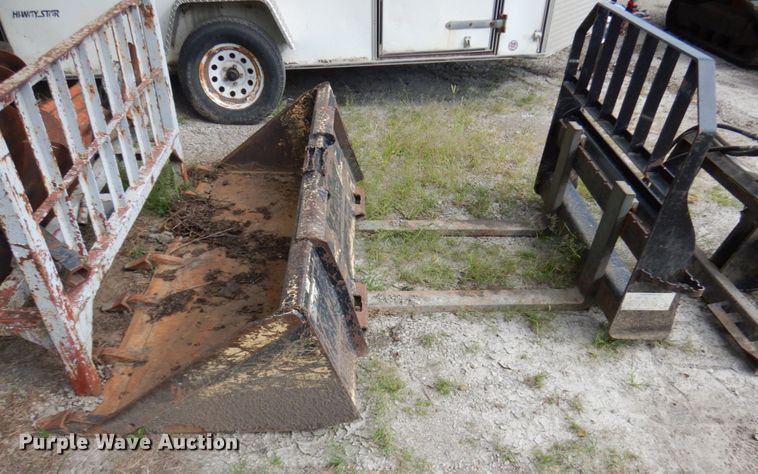 image for item KK9131 2006 John Deere CT322  tracked skid steer loader