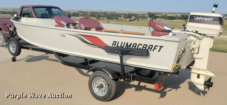 image for item KK9326 2010 Alumacraft V16-20  boat