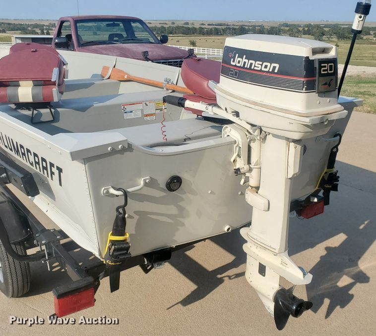 image for item KK9326 2010 Alumacraft V16-20  boat