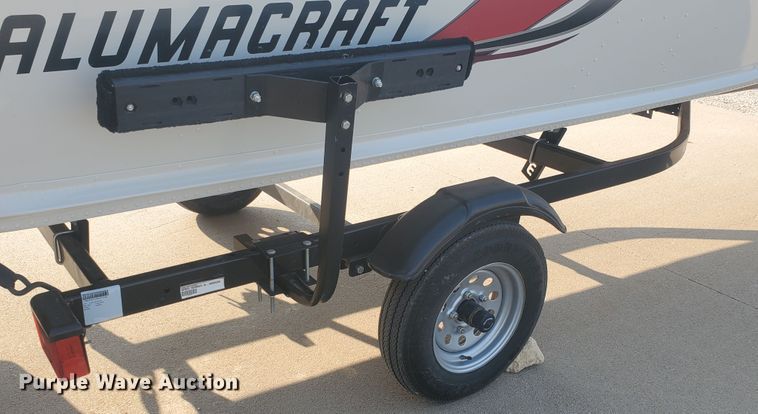 image for item KK9326 2010 Alumacraft V16-20  boat