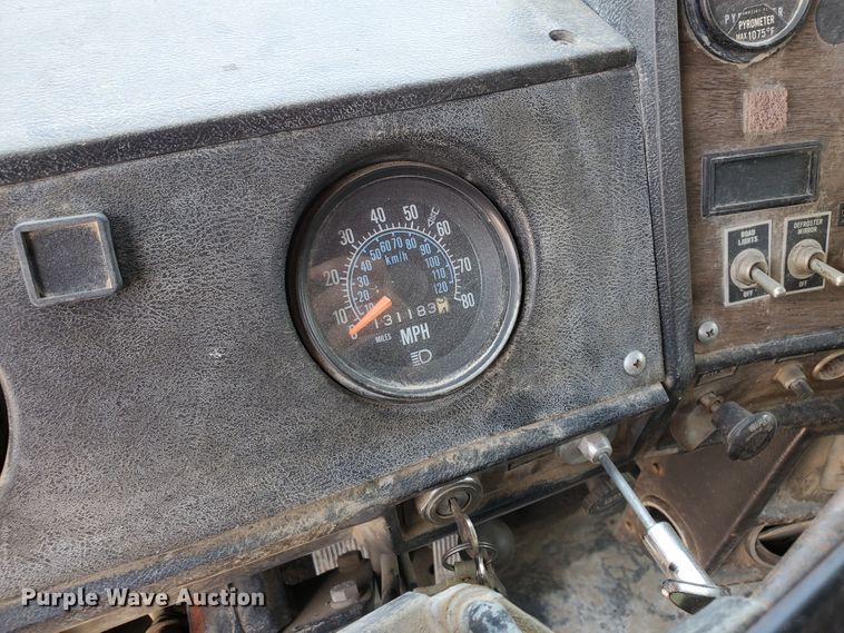 image for item KK9385 1985 Mack RS688LST  dump truck