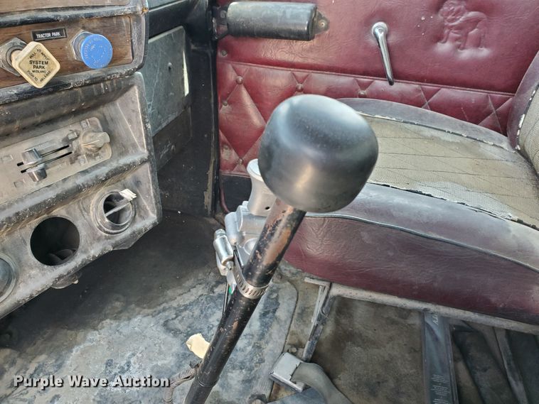 image for item KK9385 1985 Mack RS688LST  dump truck