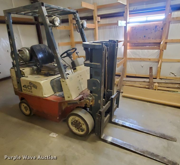 image for item KK9401 Nissan 40  forklift