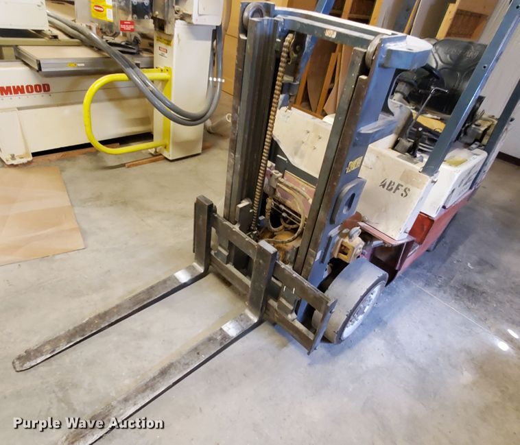 image for item KK9401 Nissan 40  forklift